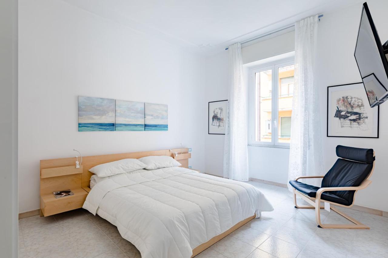 Arezzo Apartment, Metro Bologna E Bus Per La Sapienza, 4 Persone, Wifi Apartment