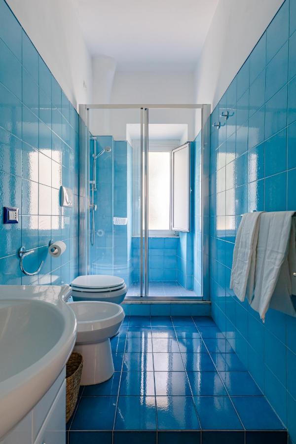 Apartment Arezzo Apartment, Metro Bologna E Bus Per La Sapienza, 4 Persone, Wifi