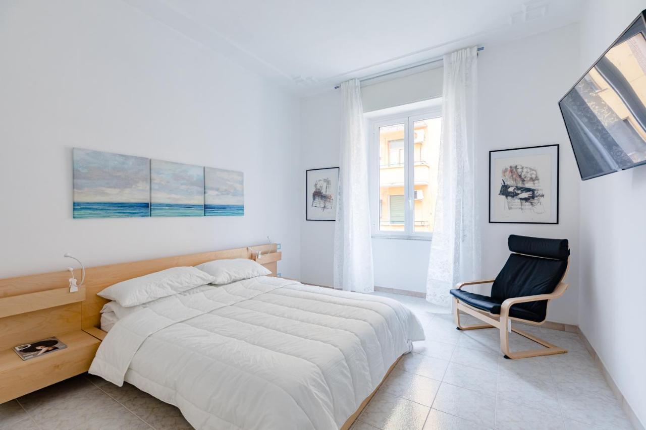 Apartment Arezzo Apartment, Metro Bologna E Bus Per La Sapienza, 4 Persone, Wifi